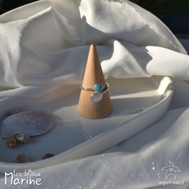 Bague nacre bleu et blanche ajustable